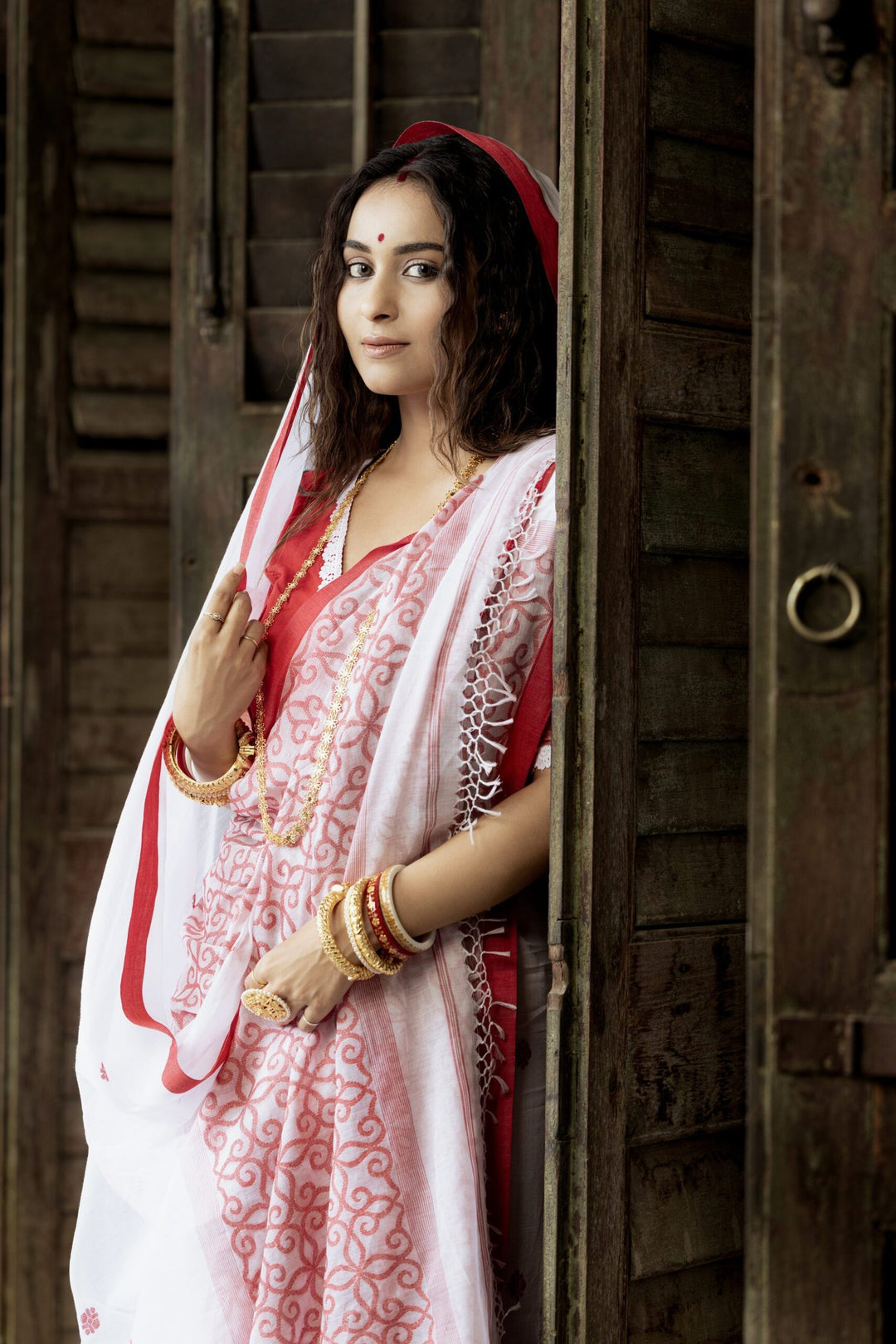 Dhunuchi Nach Lal Sada Jamdani Saree