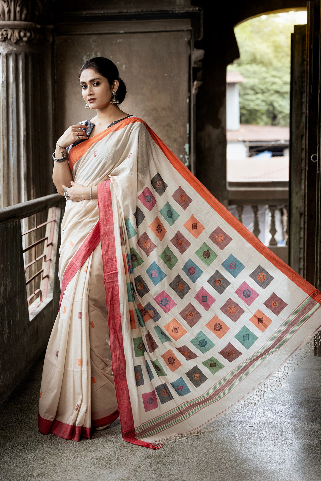Maatibarir Karigori Cotton Jamdani Saree