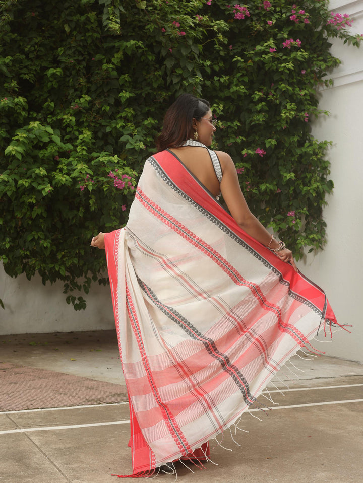 Vintage Rouge Lal Sada Cotton Jamdani Saree