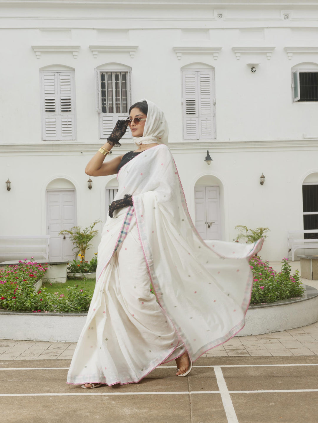 Bubble Pop White Cotton Jamdani Saree