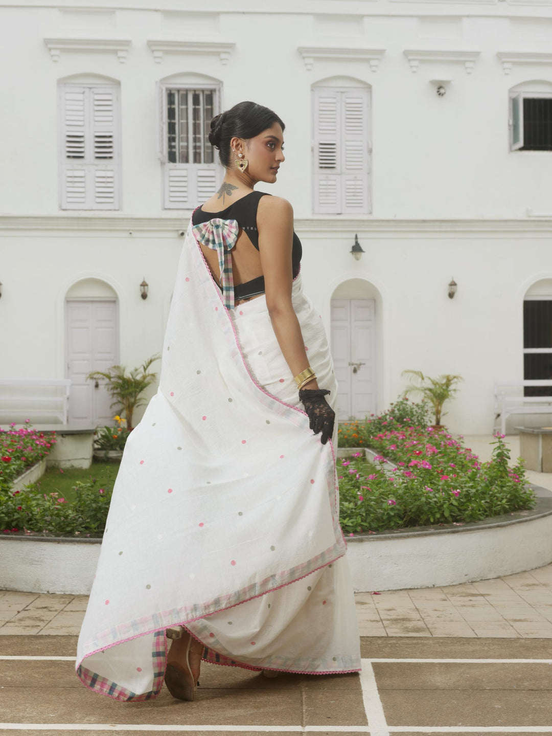 Bubble Pop White Cotton Jamdani Saree