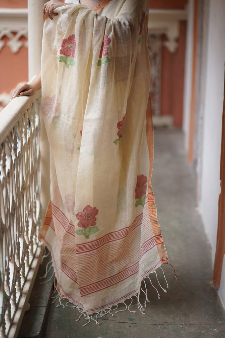 Guldasta – Kusumika Linen Jamdani Saree
