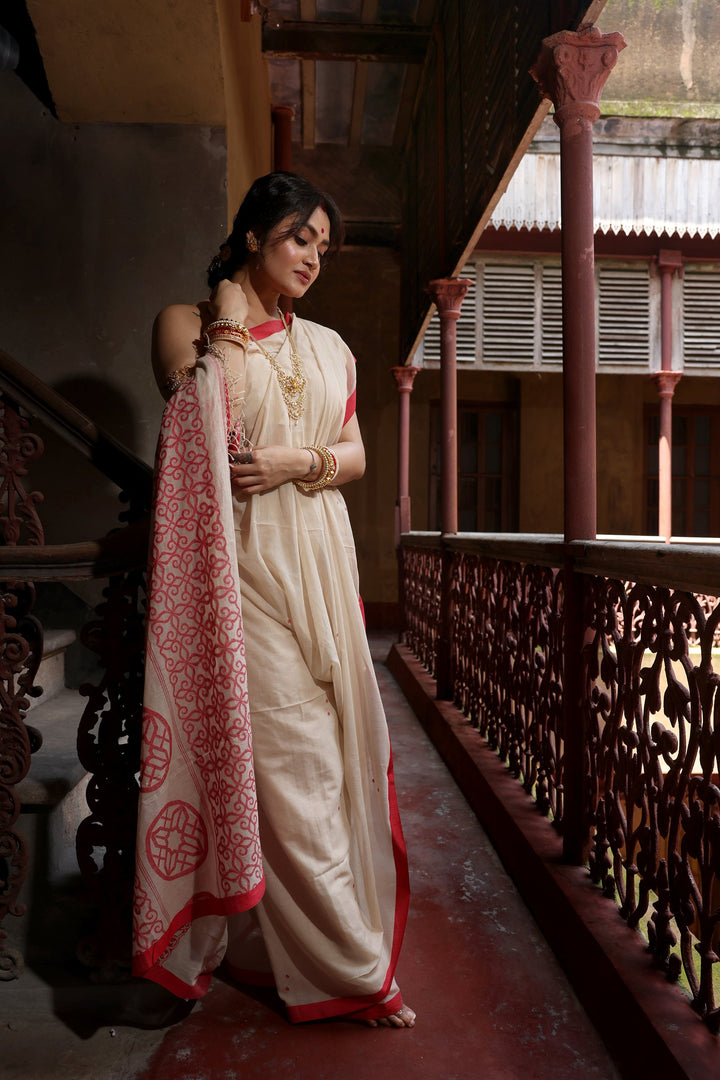 Ashalata Lal Par Jamdani Saree