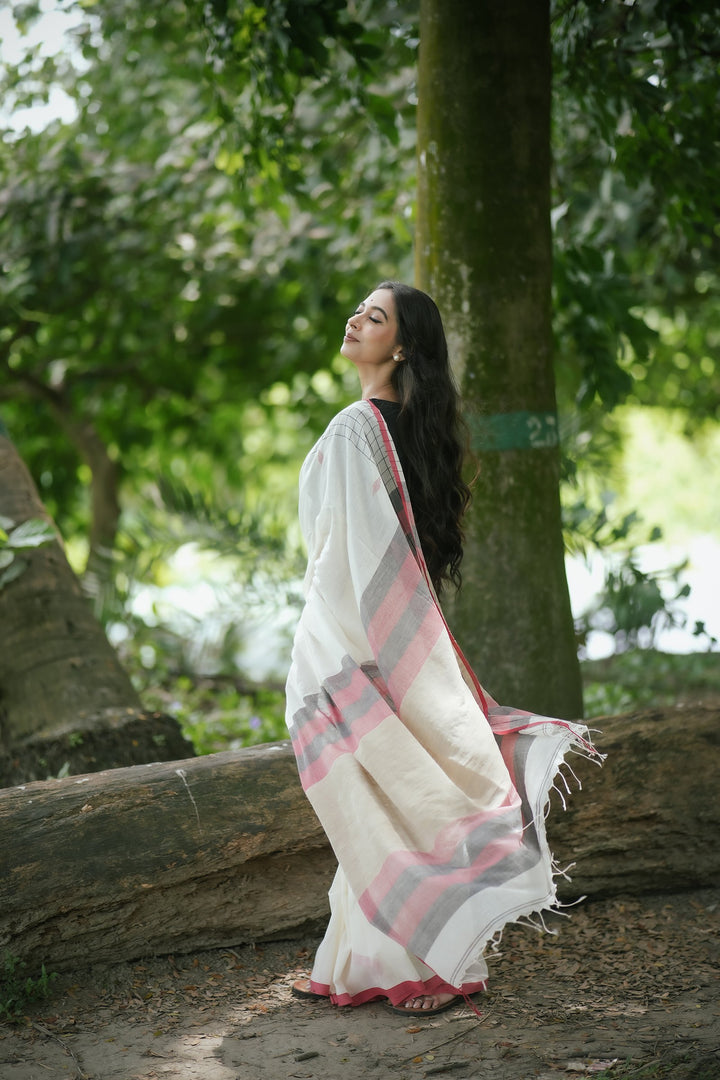 Chhaya Checkmate Cotton Handloom Jamdani Saree