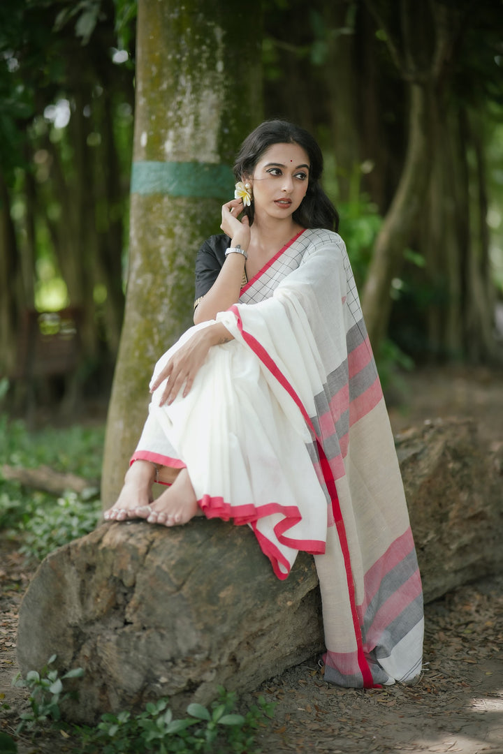 Chhaya Checkmate Cotton Handloom Jamdani Saree