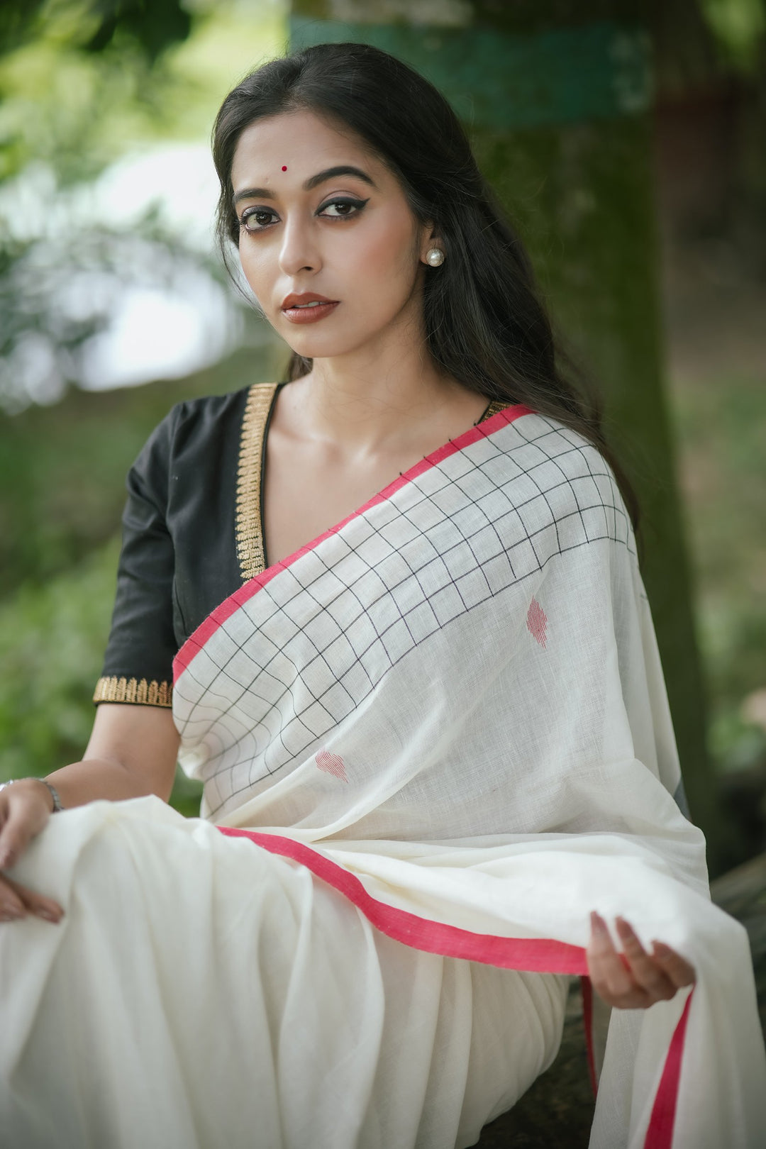 Chhaya Checkmate Cotton Handloom Jamdani Saree