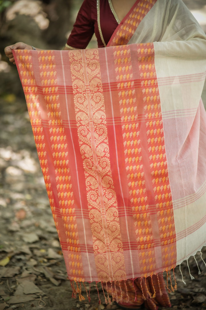Mahapaar Alpona Lal Sada Handloom Jamdani Saree
