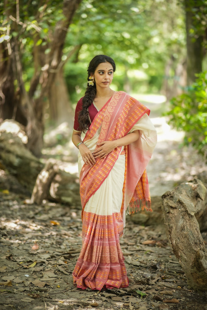 Mahapaar Alpona Lal Sada Handloom Jamdani Saree