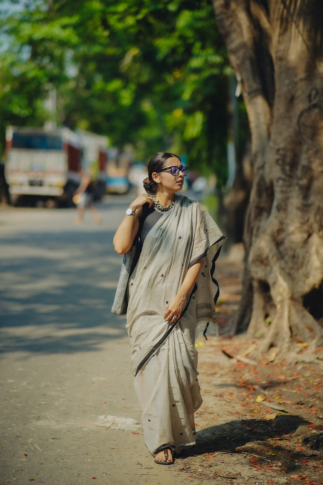 Pastel Grey Black Heart Begampuri Cotton Saree