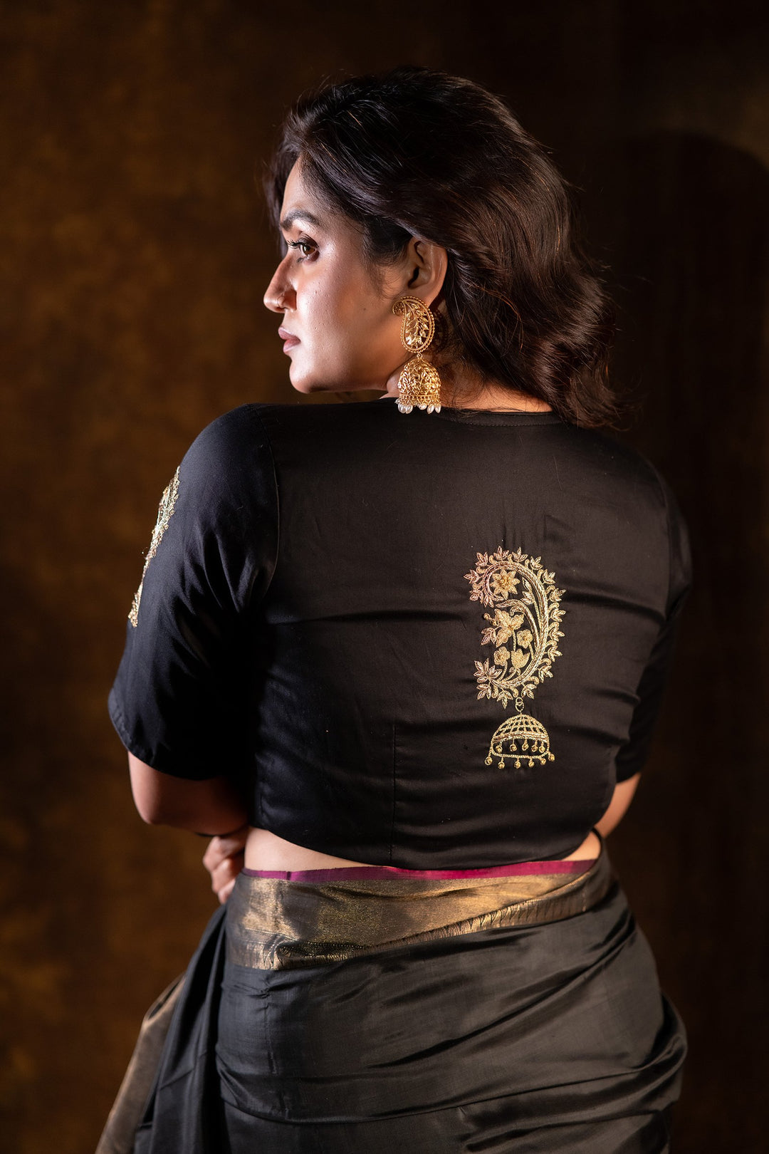 Kan Jhumko Gahana Zari Silk Blouse