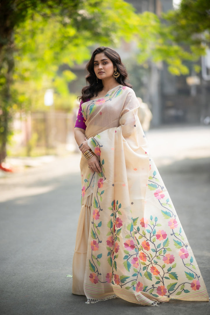 Gachhi Phool Jamdani – Pure Tussar Silk Saree with Handwoven Floral Needlework