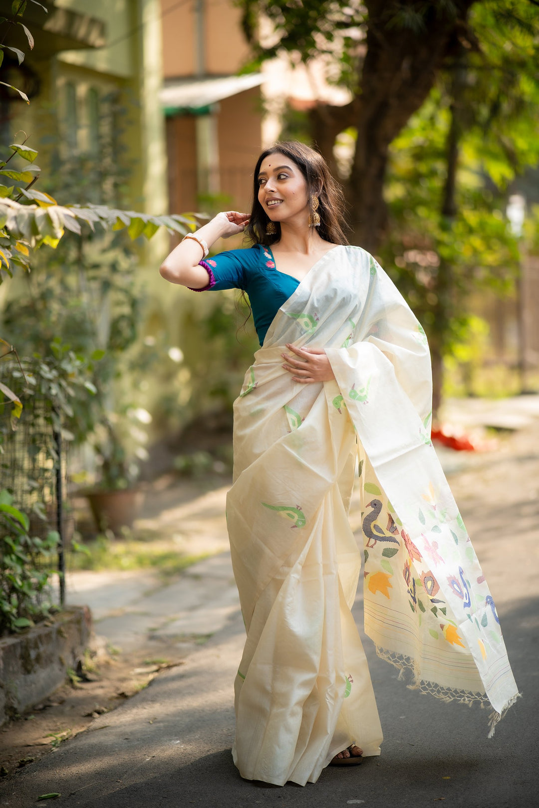 Pakhi Mor Jamini – Pure Tussar Silk Saree with Handwoven Peacock, Parrot &amp; Floral Needlework