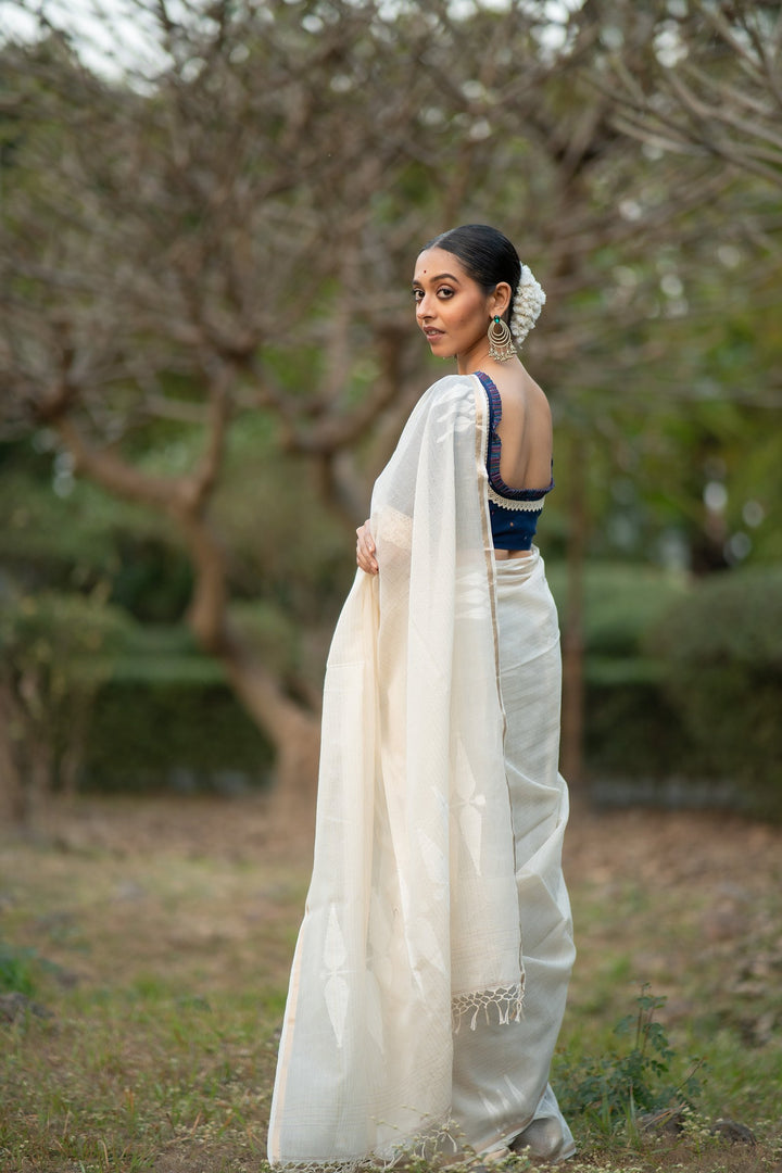 Kanakrekha – Sada Jamdani Saree
