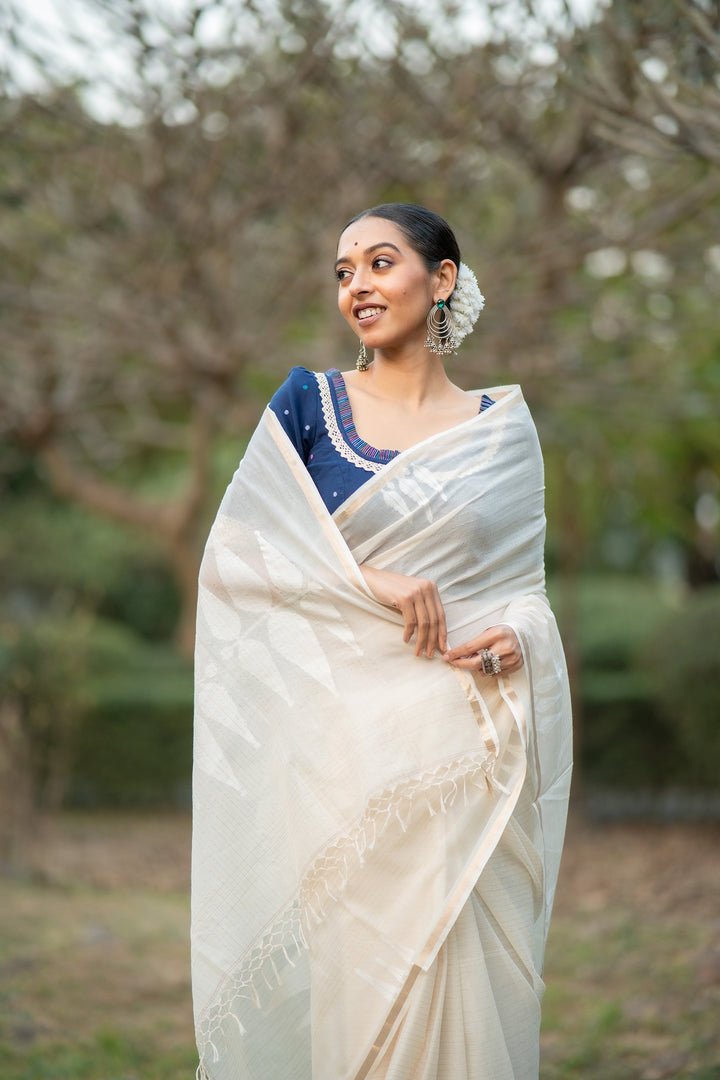 Kanakrekha – Sada Jamdani Saree