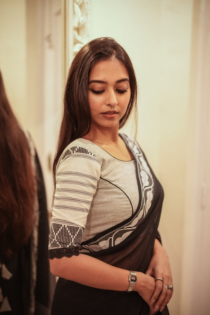 Megha Grey Cotton Jamdani Blouse – Handwoven with Tassel Back