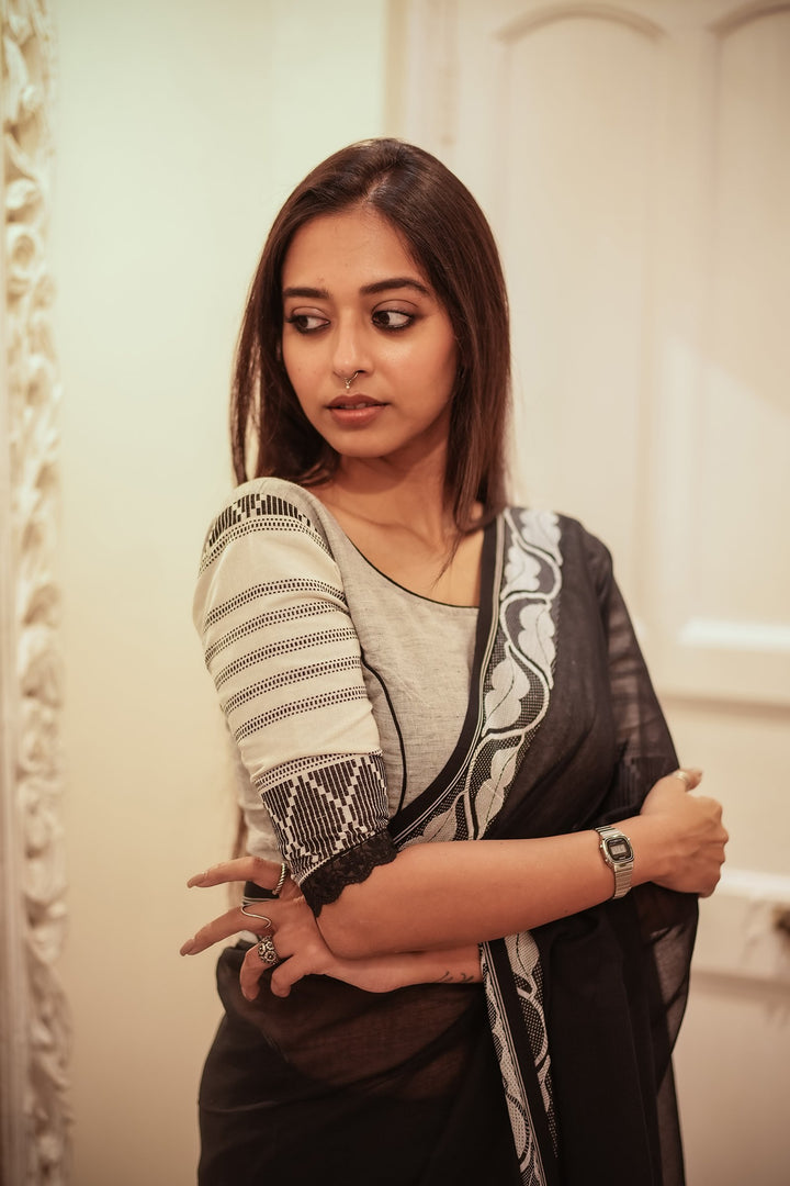 Megha Grey Cotton Jamdani Blouse – Handwoven with Tassel Back