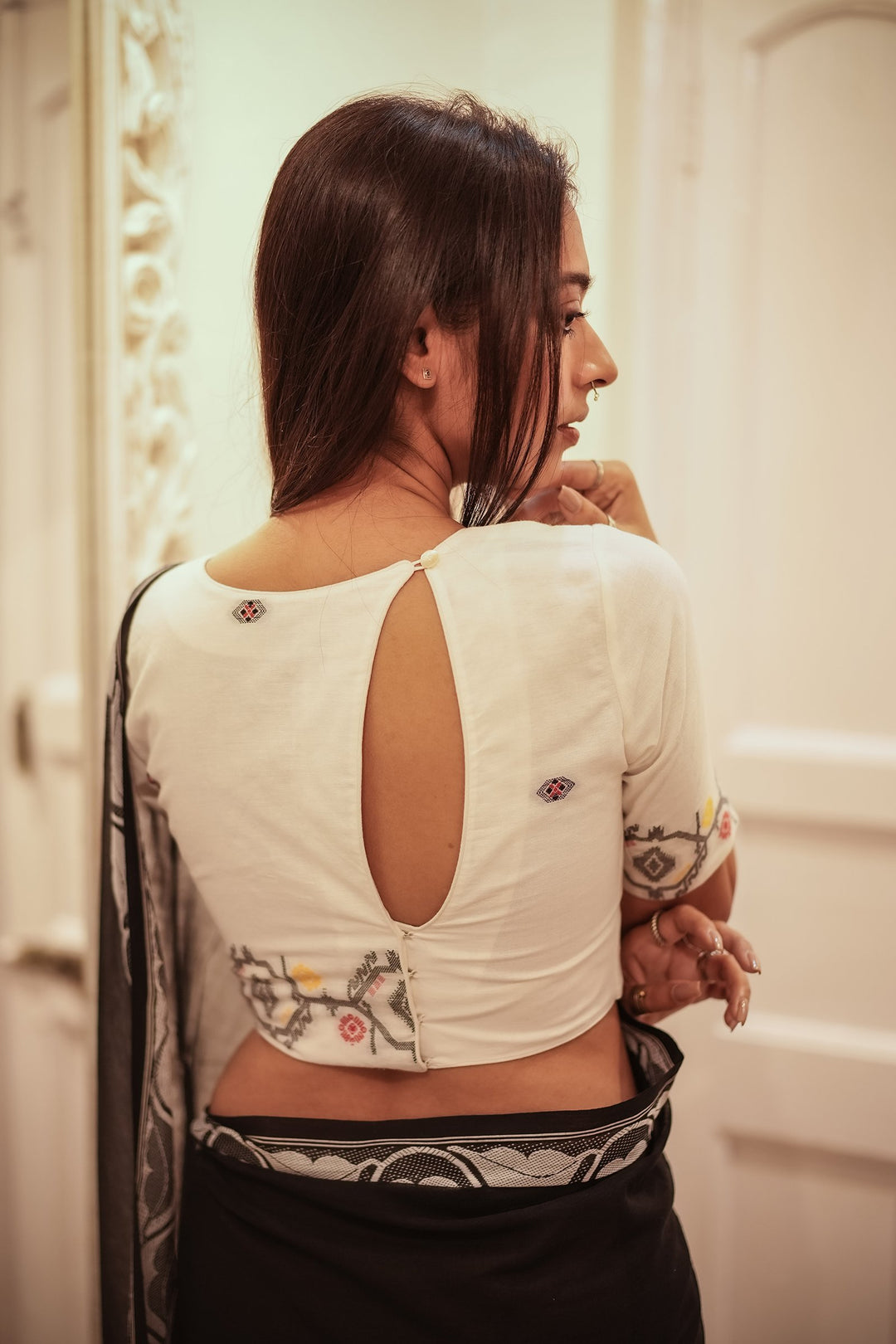 Jasmine White Jamdani Blouse – Premium Cotton with Handwoven Charm