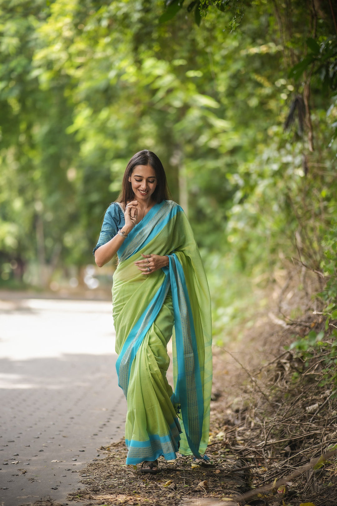 Titli Cotton Handloom Tangail Saree – Dual-Tone Green with Dark Sky Blue Weaves