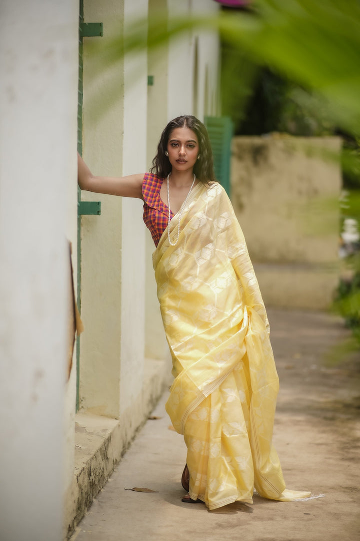 Flury’s Pineapple - Pastel Yellow Handloom Jamdani Saree