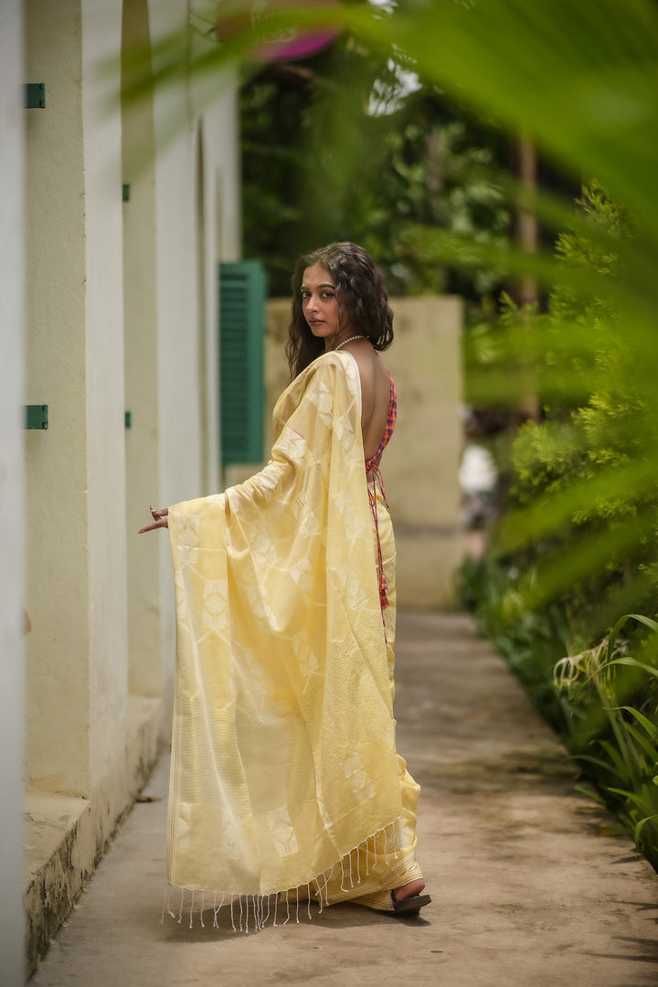 Flury’s Pineapple - Pastel Yellow Handloom Jamdani Saree