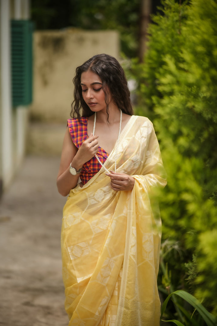 Flury’s Pineapple - Pastel Yellow Handloom Jamdani Saree