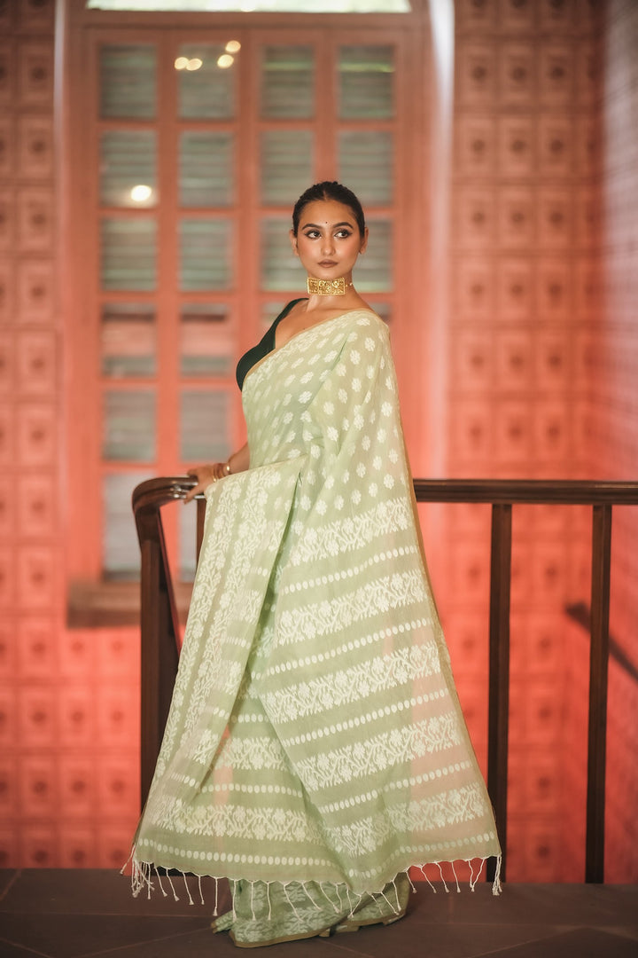 Pista Pearl: Handwoven Green Jamdani Cotton Mahapaar Saree