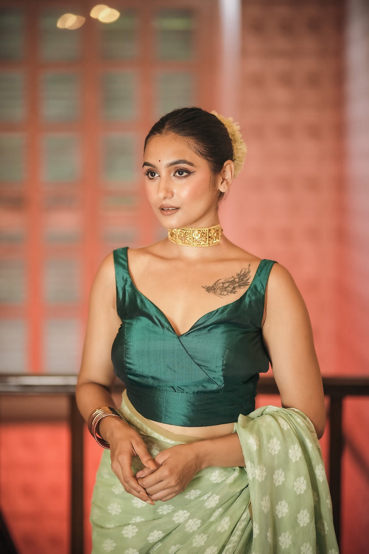 Emerald Gleam – Pure Silk Blouse