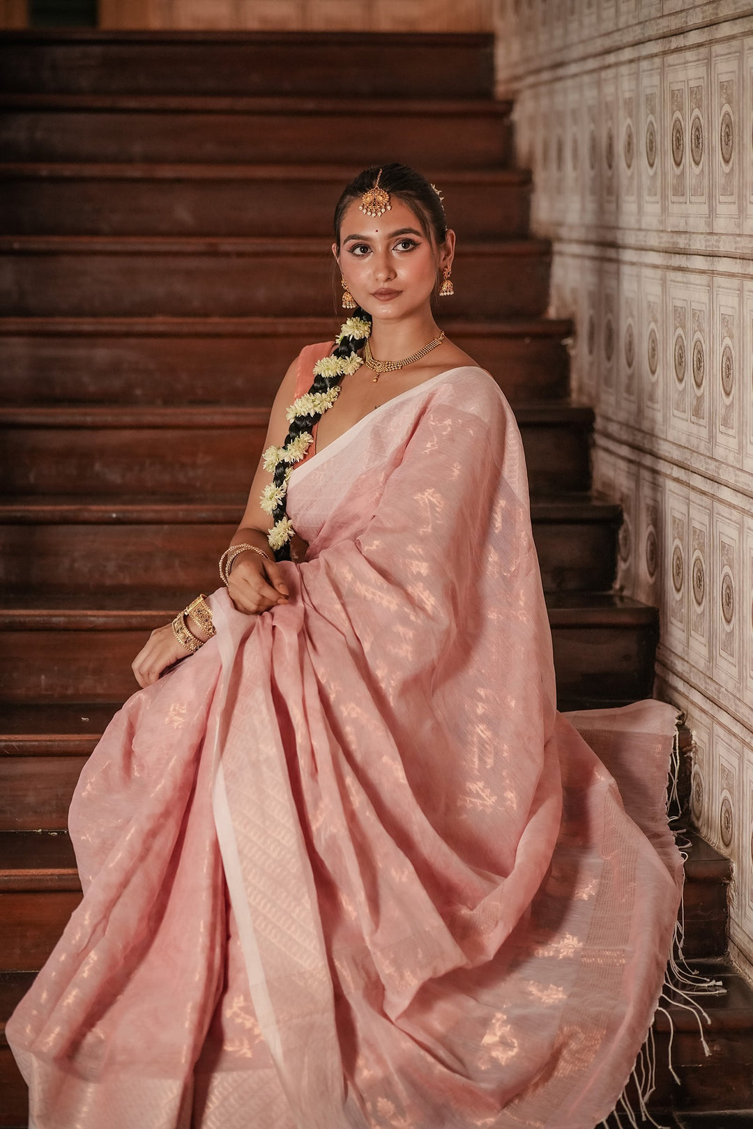 Copper Rose Royale: Handwoven Cotton Jamdani Saree