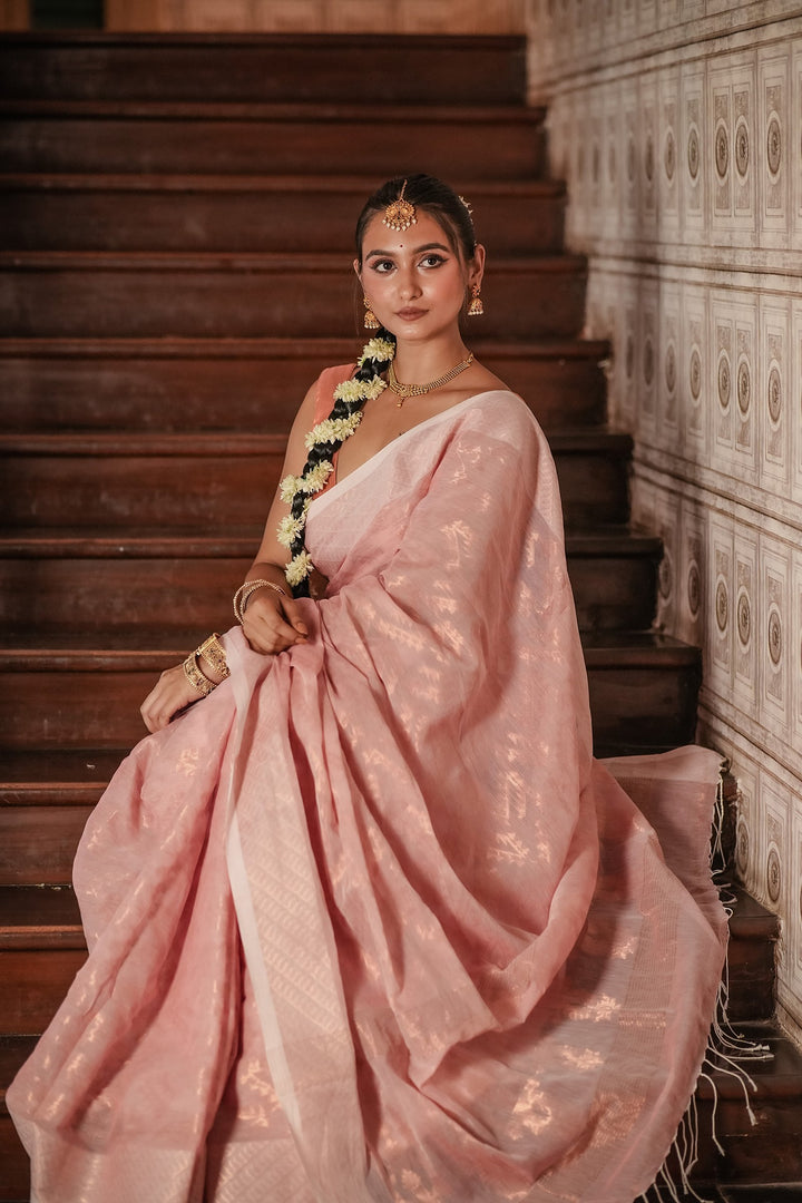 Copper Rose Royale: Handwoven Cotton Jamdani Saree