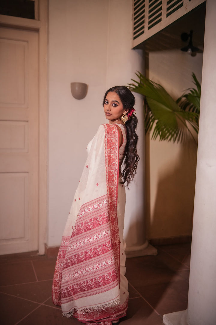 Kahini Katha: Lal Sada Handwoven Cotton Baluchari Saree