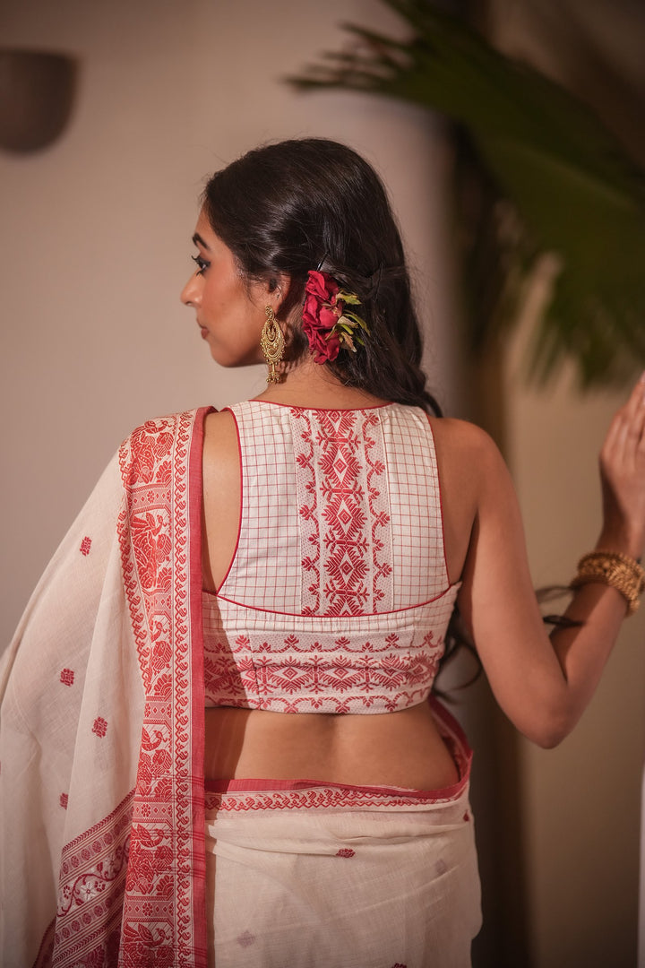 Parineeta Lal Sada – Jamdani Racerback Blouse