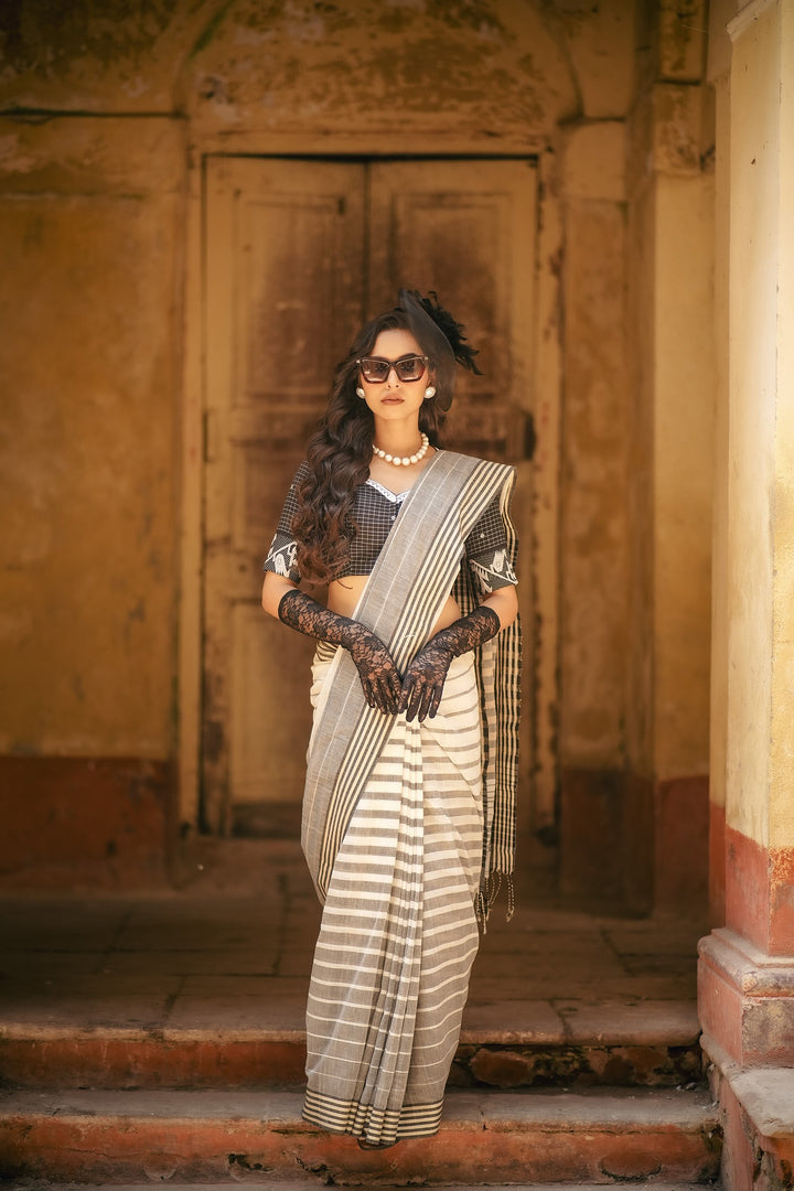 Sada Kalo Tussar Striped Cotton Handloom Saree