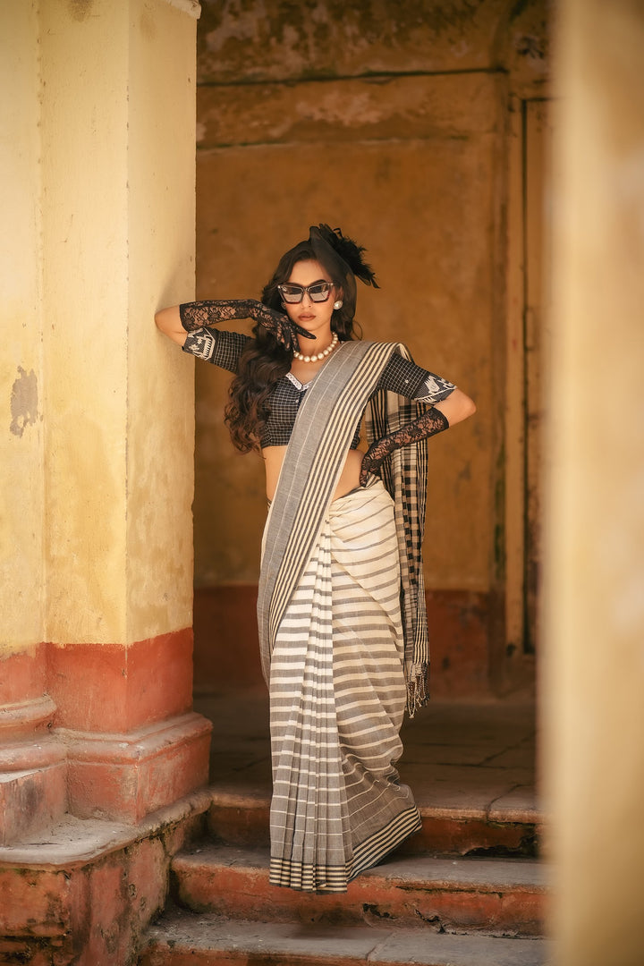 Sada Kalo Tussar Striped Cotton Handloom Saree