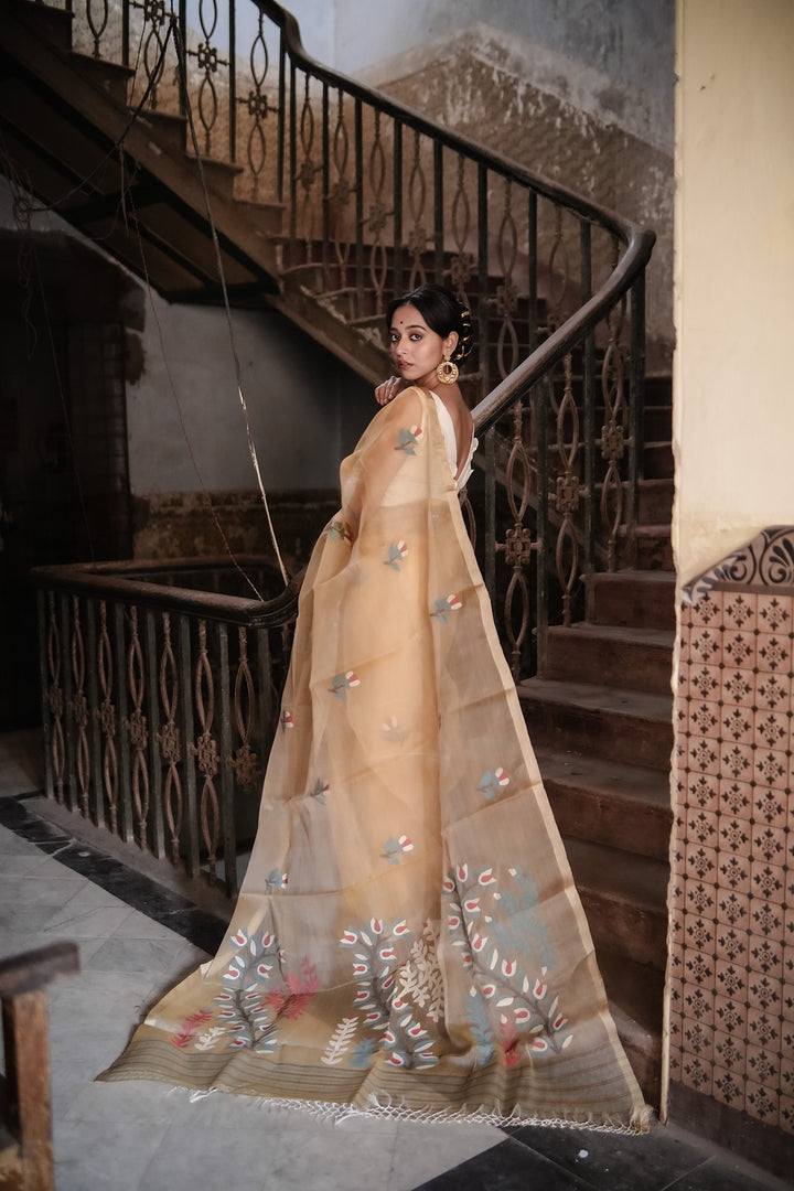 Golden Muslin Jamdani with Handwoven Floral Motifs Saree