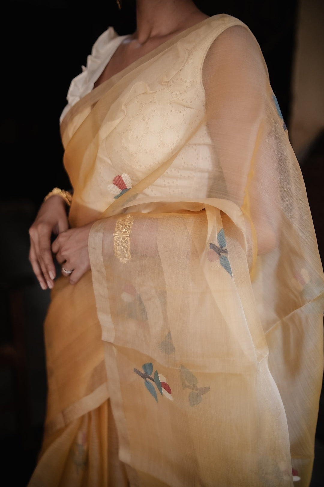 Golden Muslin Jamdani with Handwoven Floral Motifs Saree