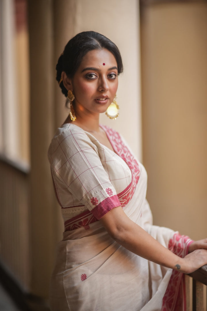 Elite Handwoven White Red Floral Check Jamdani Blouse with Lace