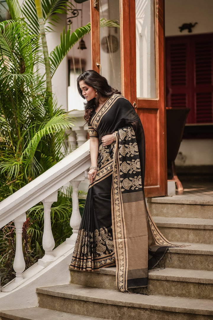 Tasher Desh Black Putul Jamdani Saree