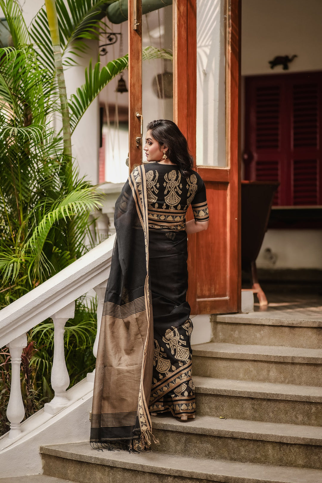 Tasher Desh Black Putul Jamdani Saree