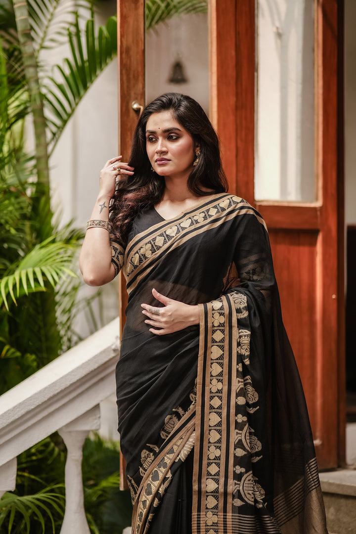 Tasher Desh Black Putul Jamdani Saree