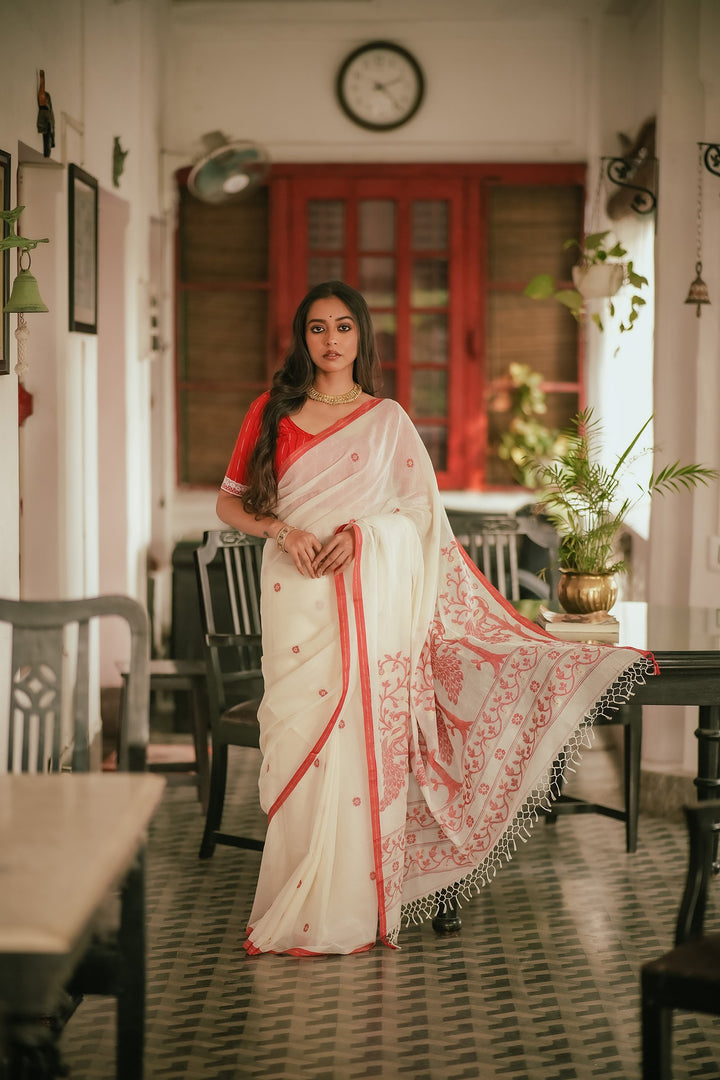 Lal Sada Mayur Pankhi Jamdani Saree
