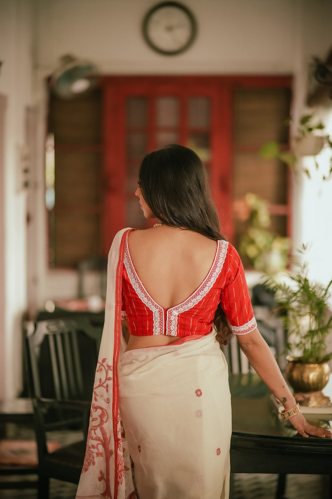 Lal Sada Mayur Pankhi Jamdani Saree