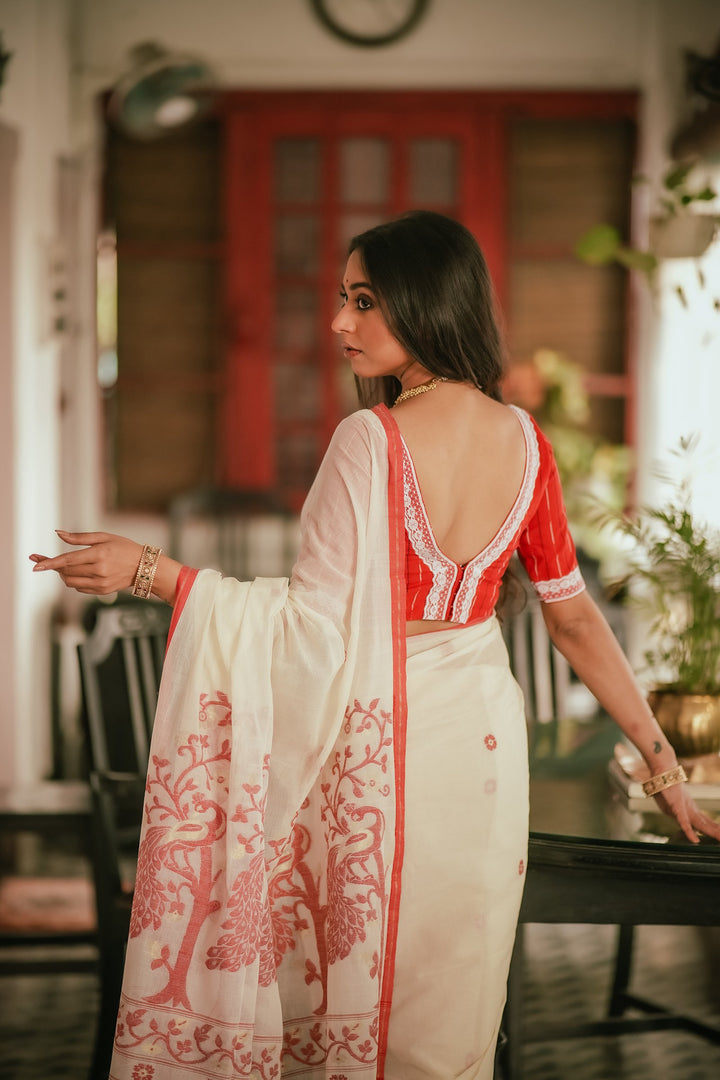 Lal Sada Mayur Pankhi Jamdani Saree