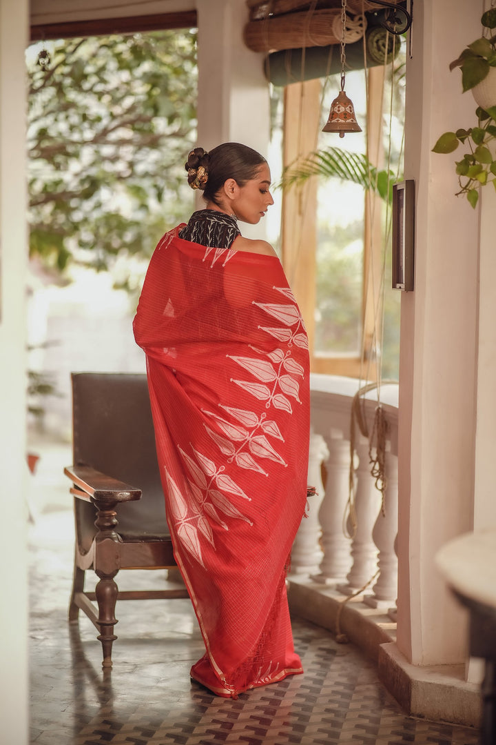 Red and White Spear Headed Zari Jamdani Saree