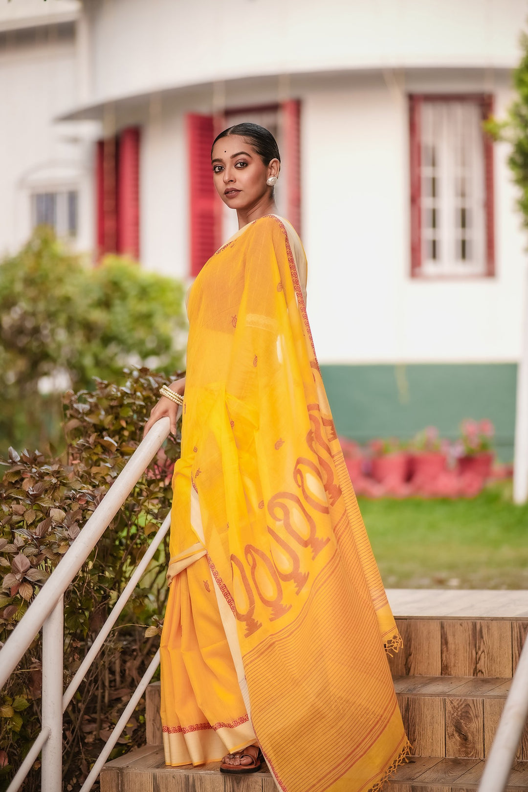 Holud Lal Kalka Jamdani Saree