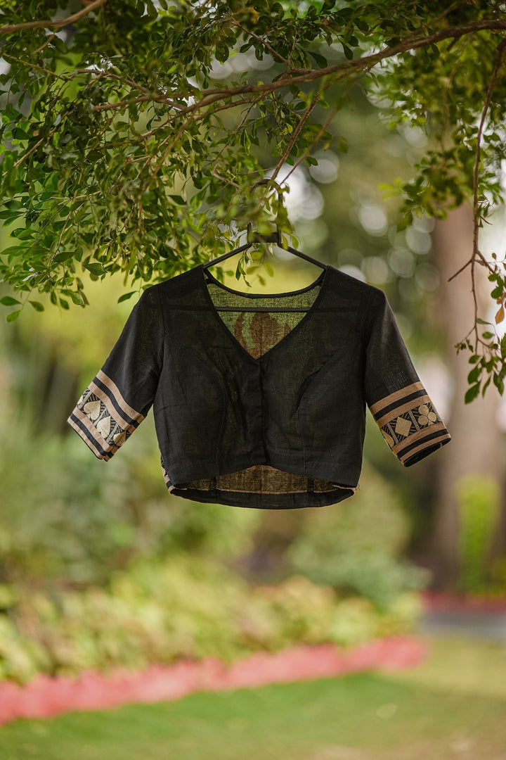 Putul Jamdani Blouse (Black)