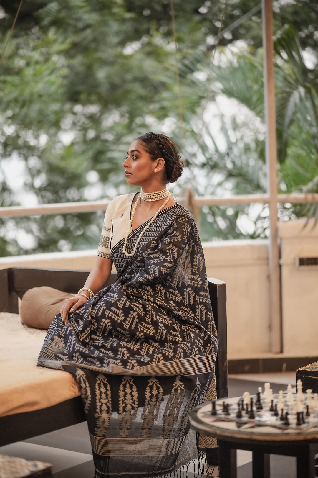 Thousand Emeralds Navy Blue Jamdani Saree