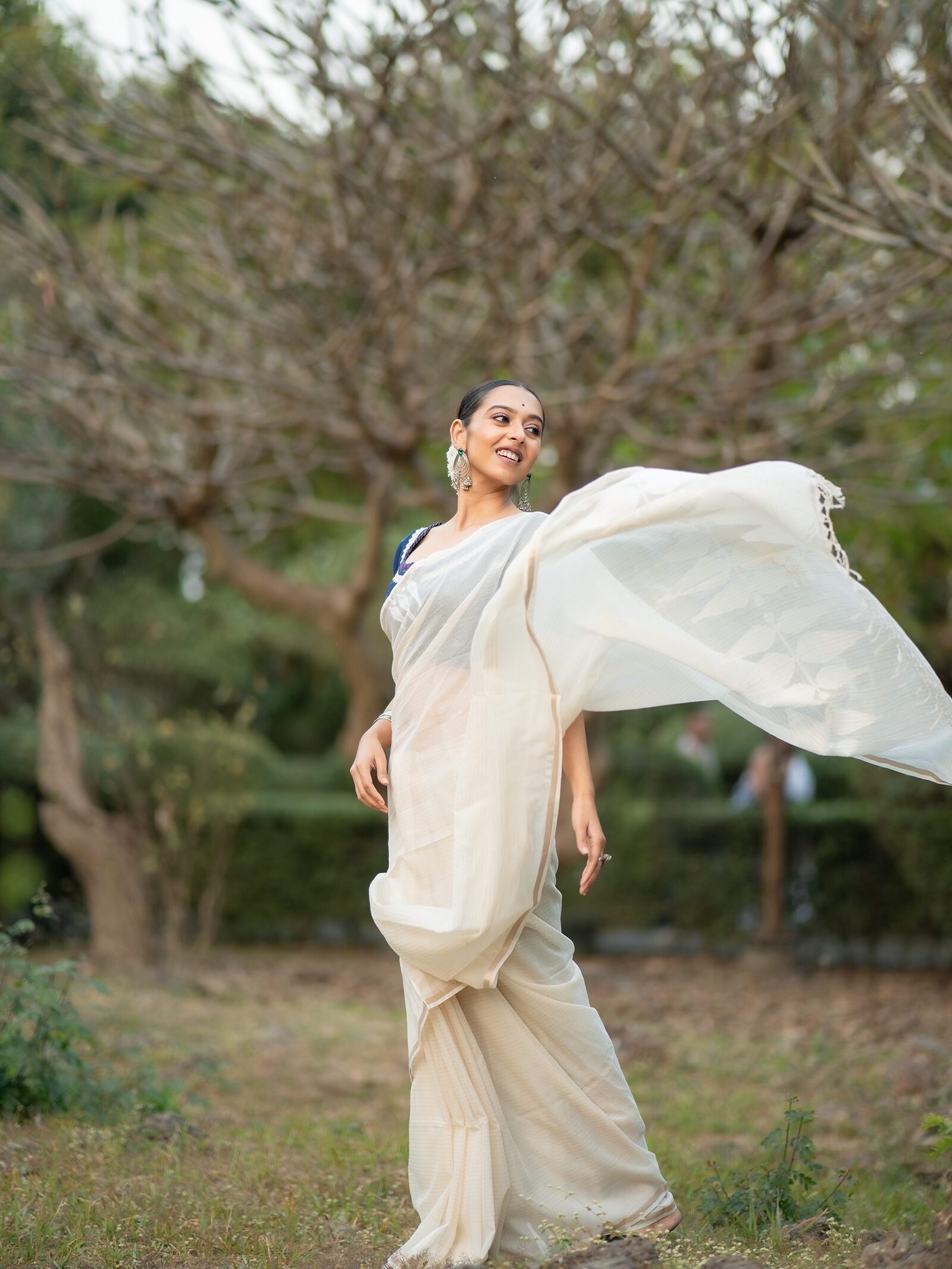 Kanakrekha – Sada Jamdani Saree